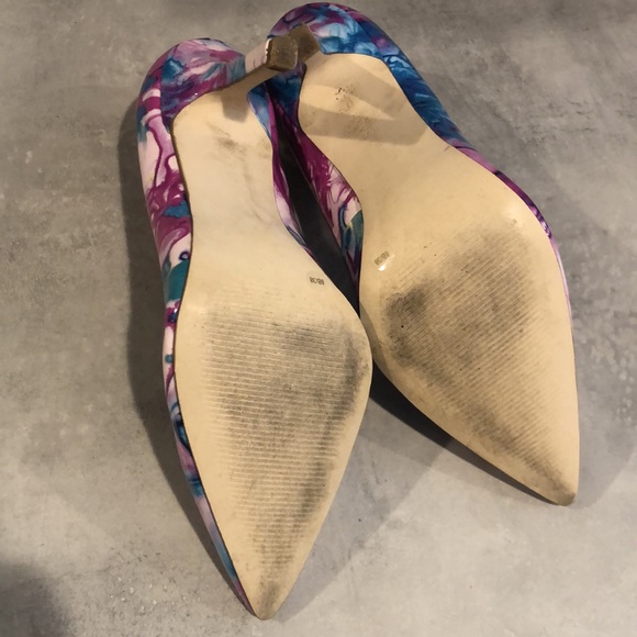 Bcbgeneration purple watercolor pointed toe heels size 8 - Picture 7 of 13